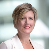 Carolyn Fallis headshot